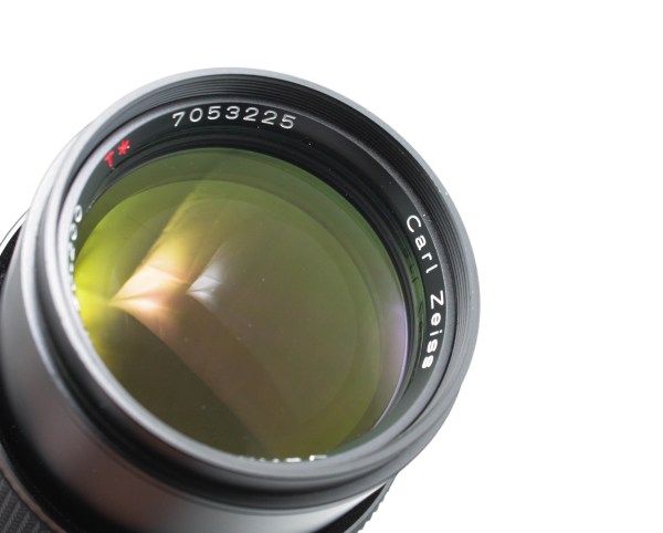 Carl Zeiss Vario-Sonnar T* 80-200mm F/4 zoom lens – Contax/Yashica