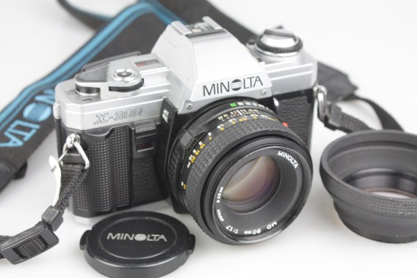 Minolta X-300 35mm SLR Camera 50mm f/1.7 Prime Lens +Strap
