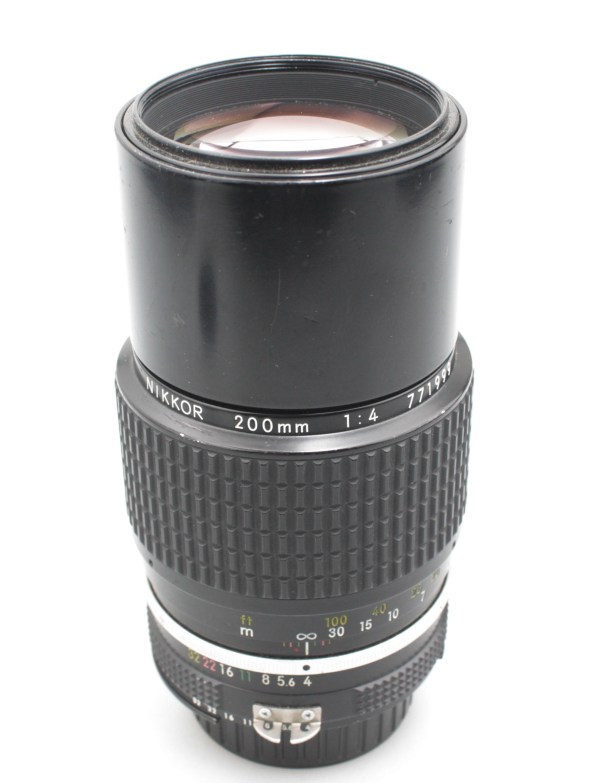 Nikon Nikkor 200mm f4 Ai  Telephoto Prime Lens for F mount SLR Cameras