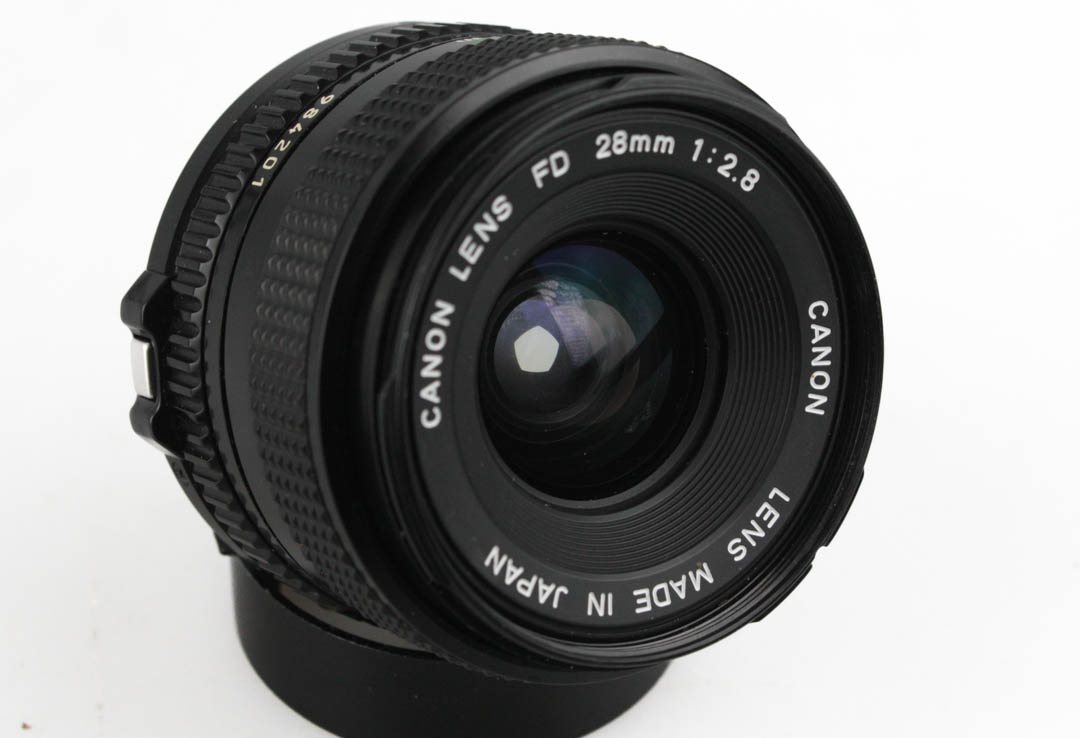 Canon FD 28mm f/2.8 Prime Wide Angle Lens - Image 2