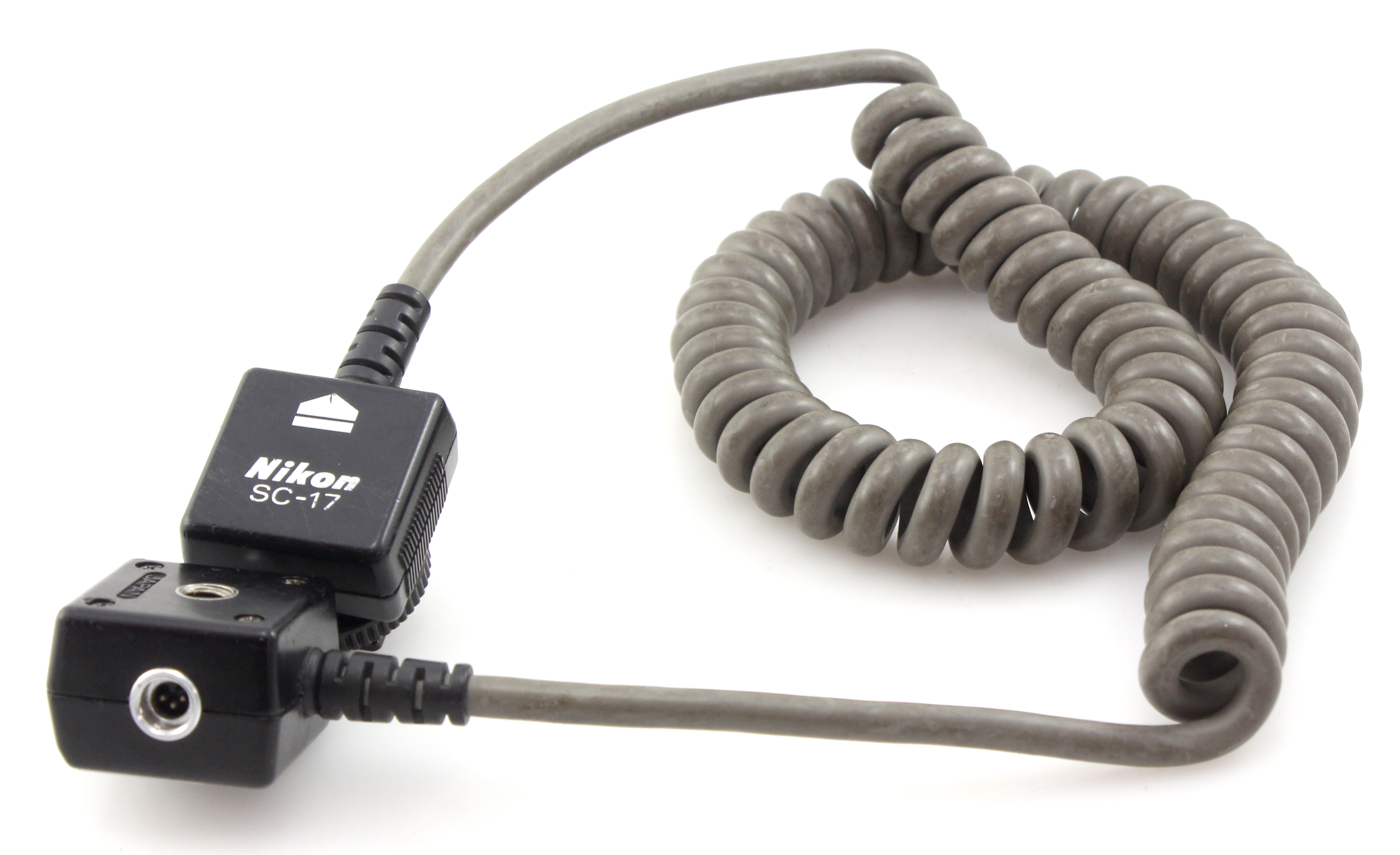genuine Nikon SC-17 TTL off camera Flash Cord 1.5m - Great condition