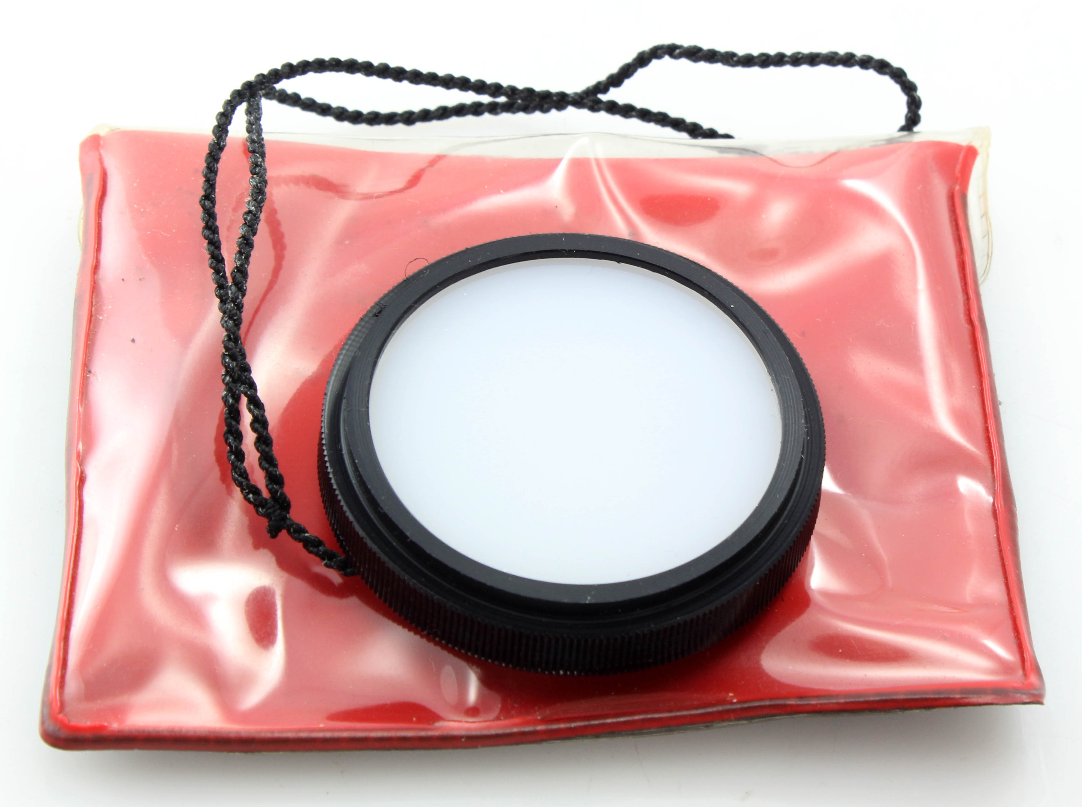 The ExpoDisc 49mm Ultimate White Balance Filter & Instructions - Image 3