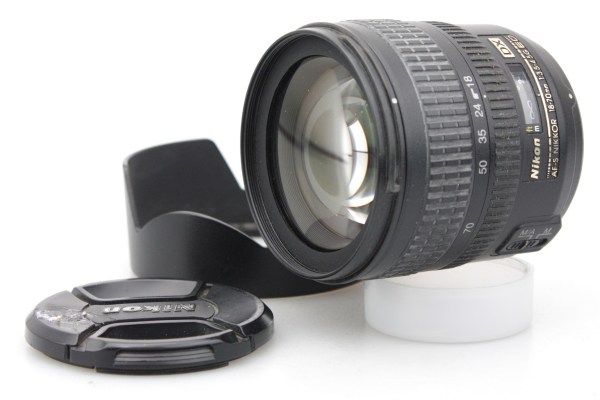 Nikon DX AF-S 18-70mm f/3.5-4.5 ED Zoom Lens, with Caps & Hood - Nikon F Mount