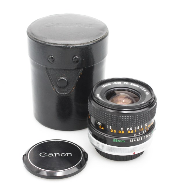 Canon 28mm f2.8 SC Prime Lens, with Caps and Case - Canon FD Mount