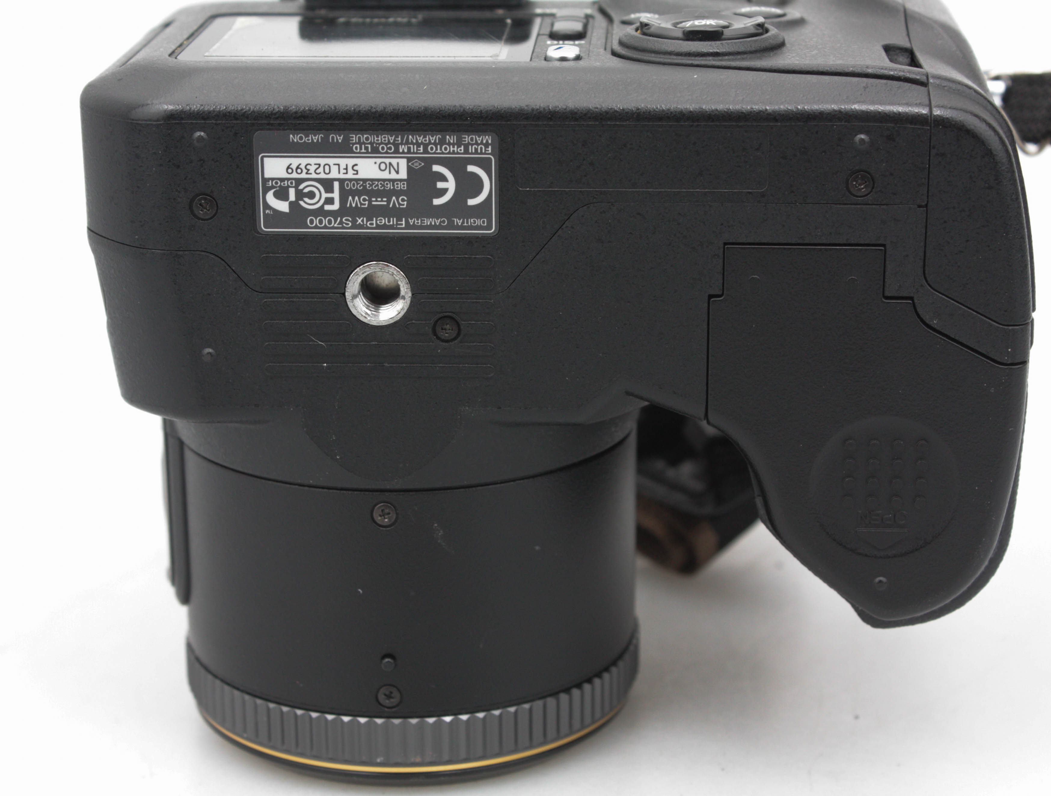 Fuji Fujifilm Finepix S7000 6.3mp Digital Bridge Camera 6x Zoom - Image 4