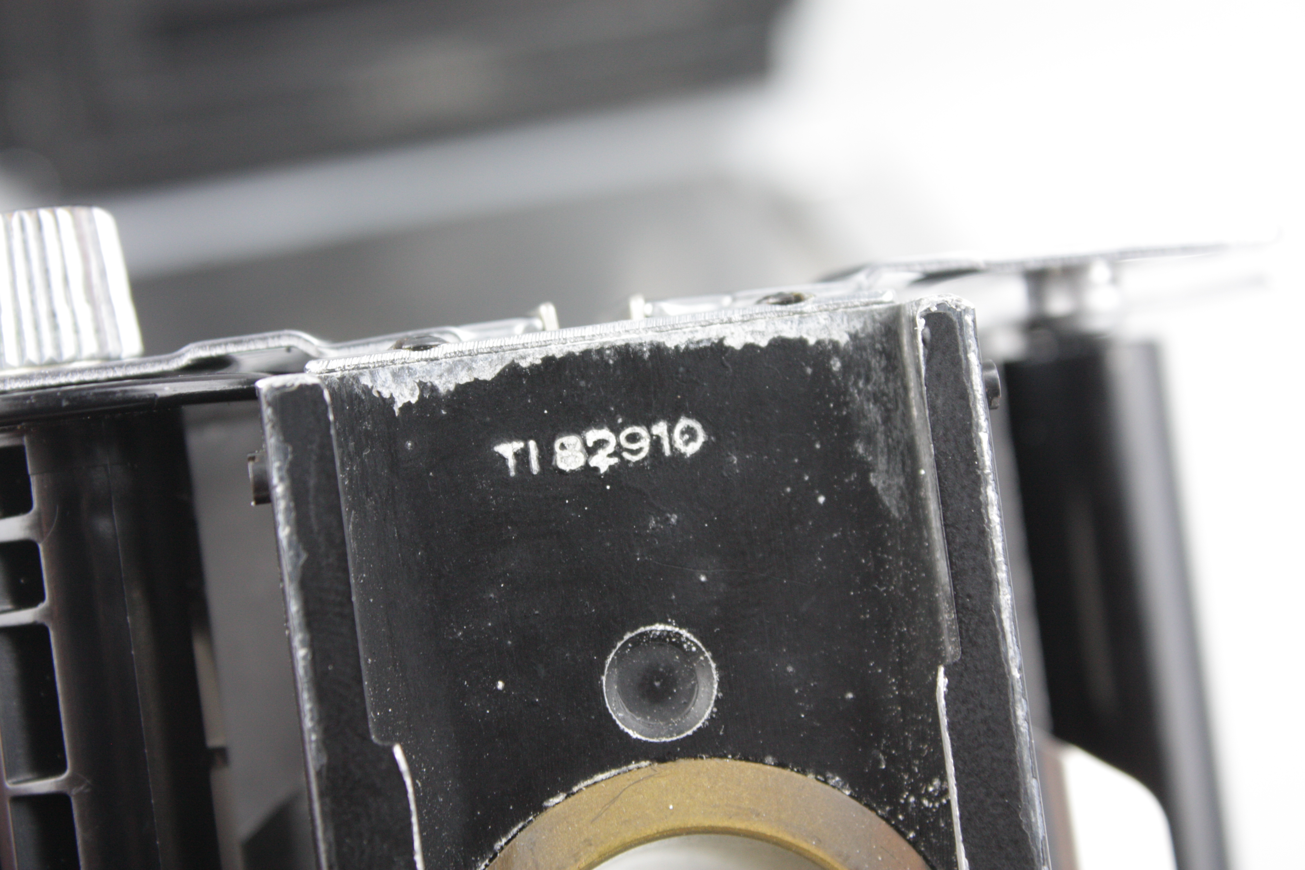 Hasselblad Magazine "12-ON" 6x6 120 Film Back for V System - Image 7