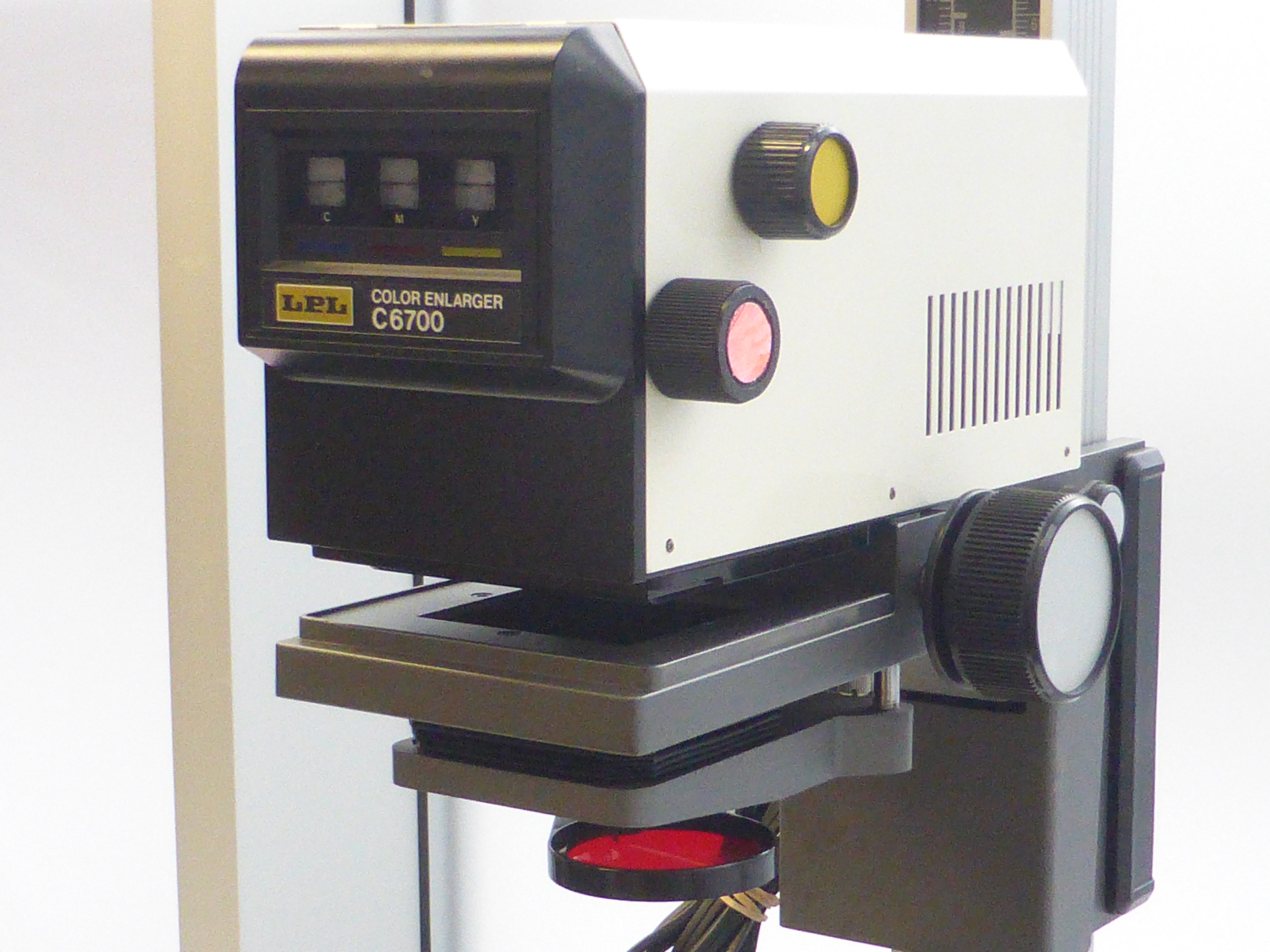 LPL C6700 Colour B&W Multigrade Enlarger - 35mm & 6x6. 50mm +75mm Rokkor lenses - Image 2