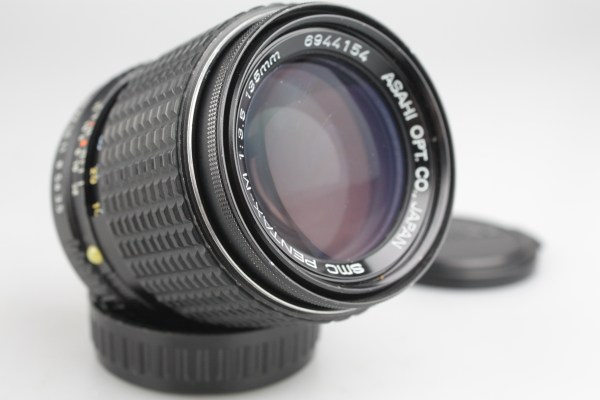Pentax-M 135mm f/3.5 Prime Telephoto Lens +Hood & Caps - PK Mount