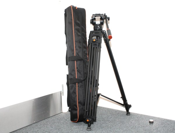 K&F Concept VA18 Heavy Duty Video Tripod w/ Fluid Head & Quick release plate - Excellent condition