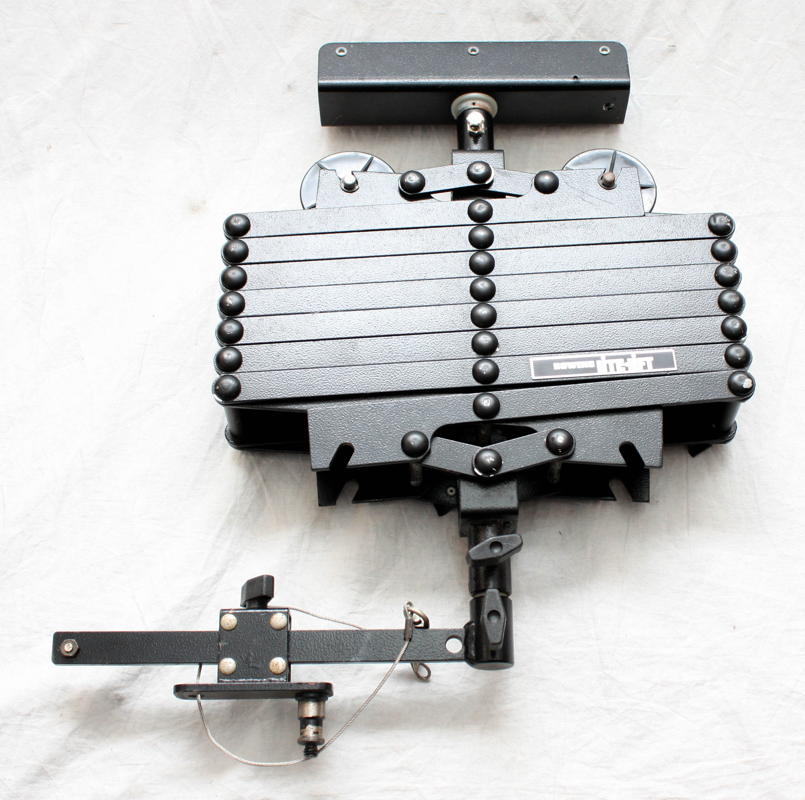 Bowens Hi-Glide 2m Litelift Pantograph Inc. 6 Wheel Carriage, Springs 4+4, Gravity Bar