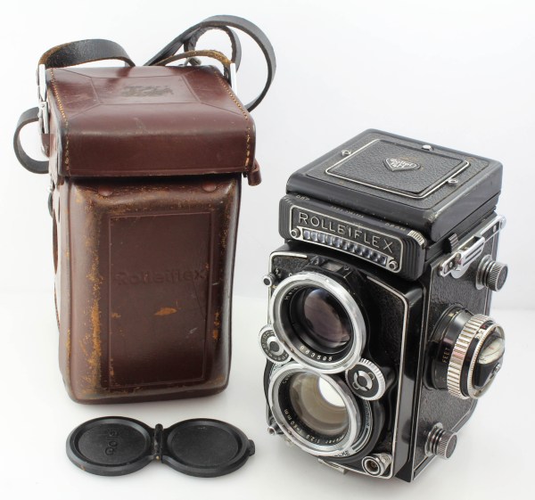 Rolleiflex 2.8 E3 w/ 80mm f2.8 Carl Zeiss Planar Lens, Case & Strap - Serviced