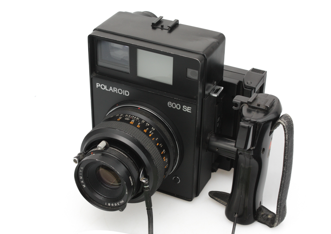 Polaroid 600SE Black Rangefinder Camera + Mamiya 127mm & FP-100C Film Back - Image 2