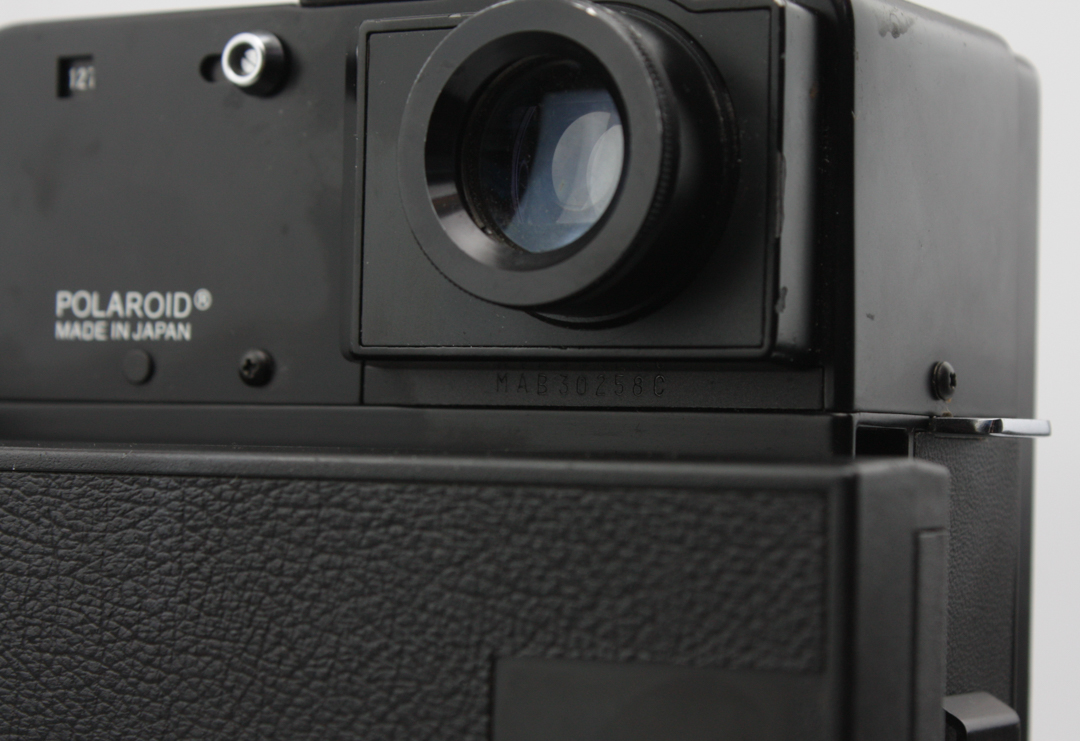 Polaroid 600SE Black Rangefinder Camera + Mamiya 127mm & FP-100C Film Back - Image 8