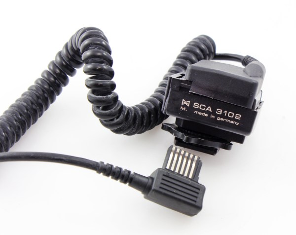 Metz SCA 3102 Cable for Canon EOS Film SLRs, EOS 1, 3, 5 etc