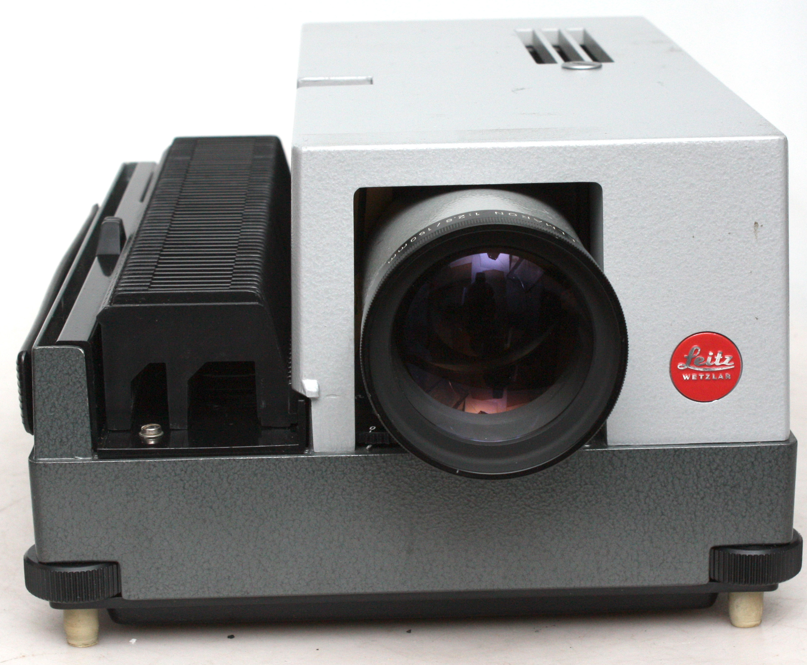 Leica Leitz Pradovit Color Slide Projector with Elmaron 150mm f2.8 lens - Image 5