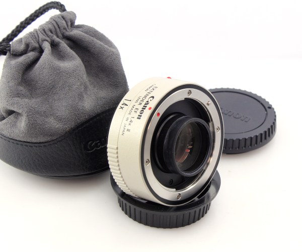 Canon EF 1.4x Extender II, Tele Converter - excellent with pouch