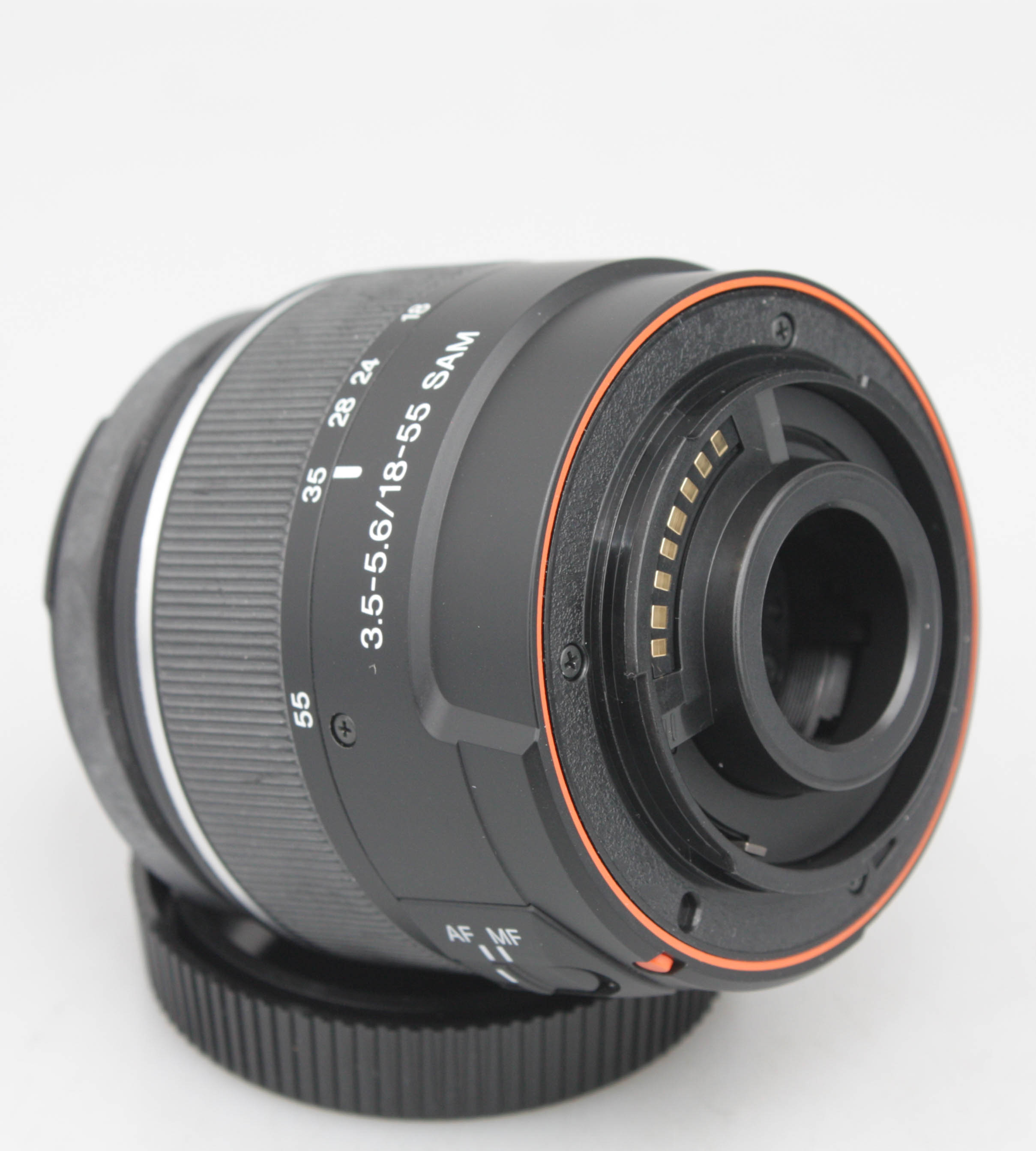 Sony DT 18-55mm f/4-5.6 AF Zoom Lens, with Caps - Sony A / Alpha Mount - Image 4
