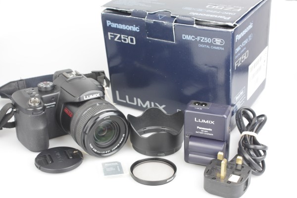 Panasonic Lumix FZ50 Bridge Camera, with 35-420mm f/2.8 Leica Lens - Boxed