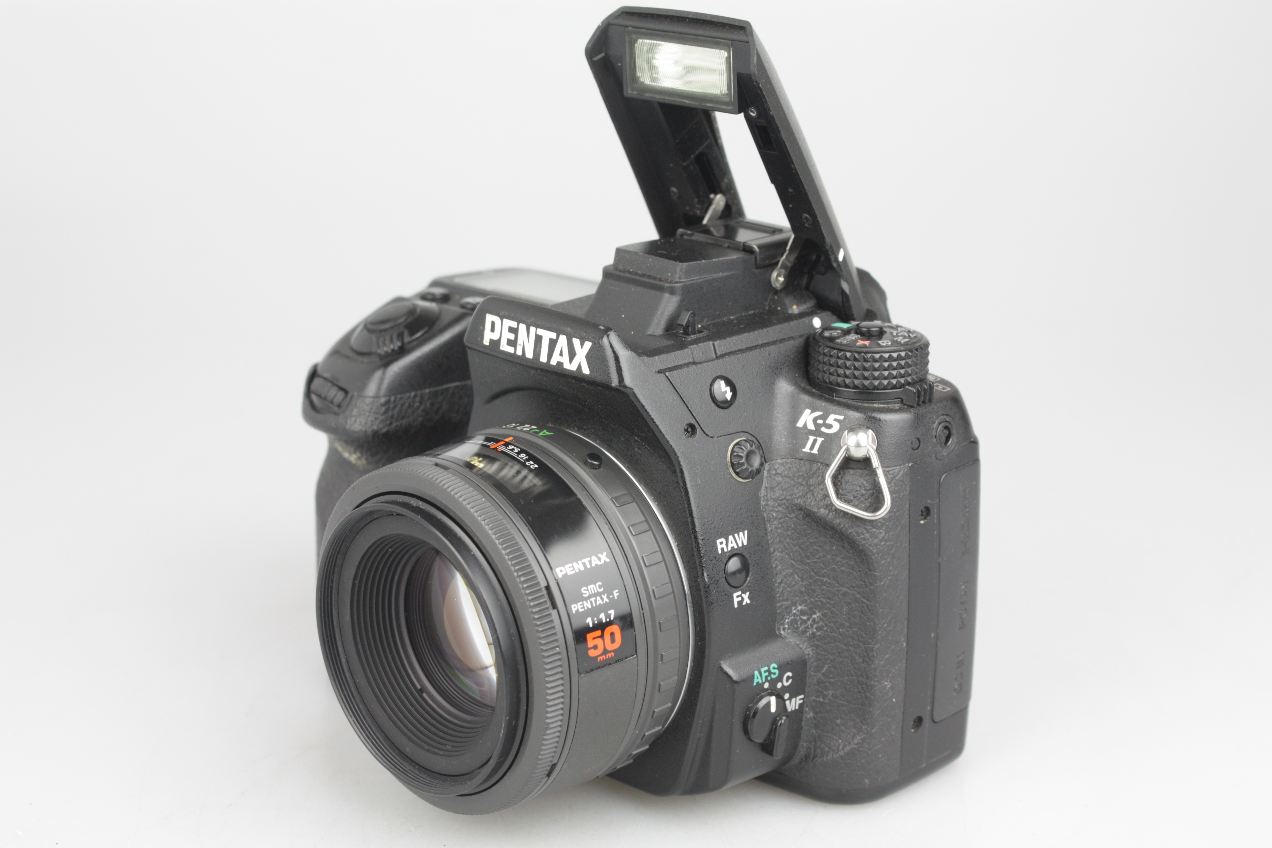 Pentax K-5 II Weather-sealed 16mp APS-C DSLR Camera + 50mm f/1.7 AF Lens - Image 3