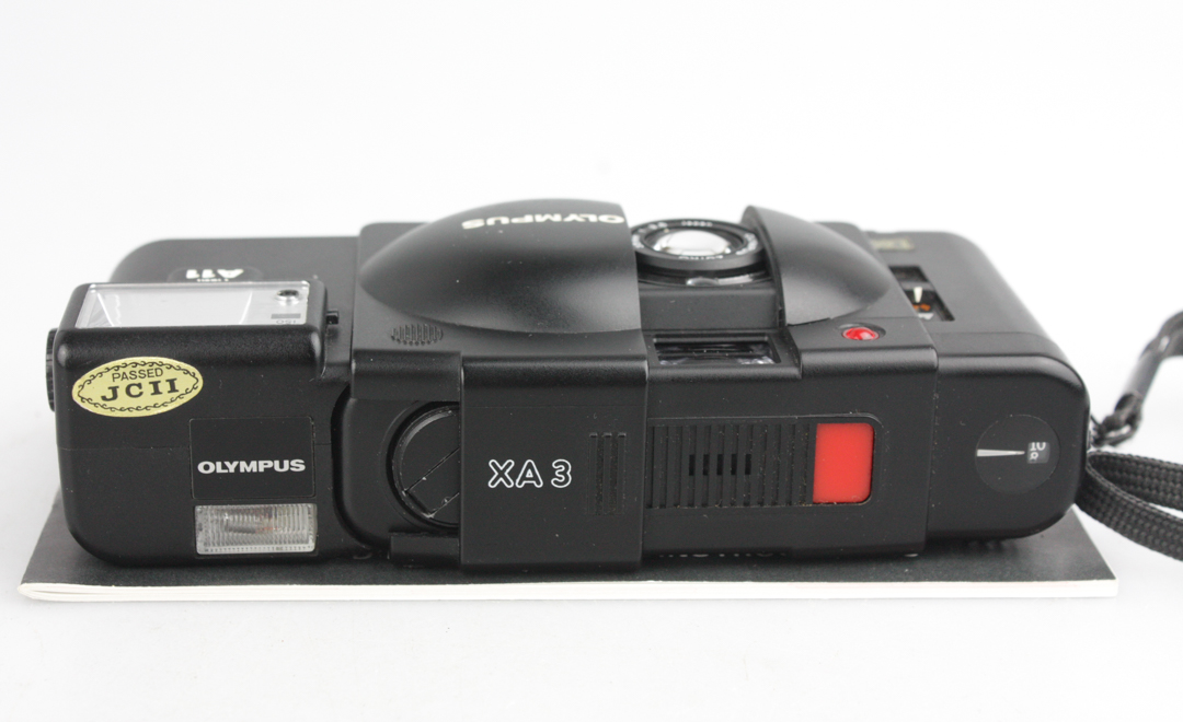 Olympus XA3 Compact 35mm Film Camera (DX Coding) – Like XA, XA2