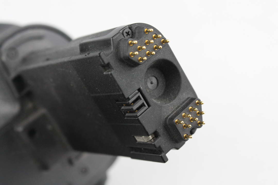 Canon BG-E11 battery grip for Canon 5D Mk III - Image 5