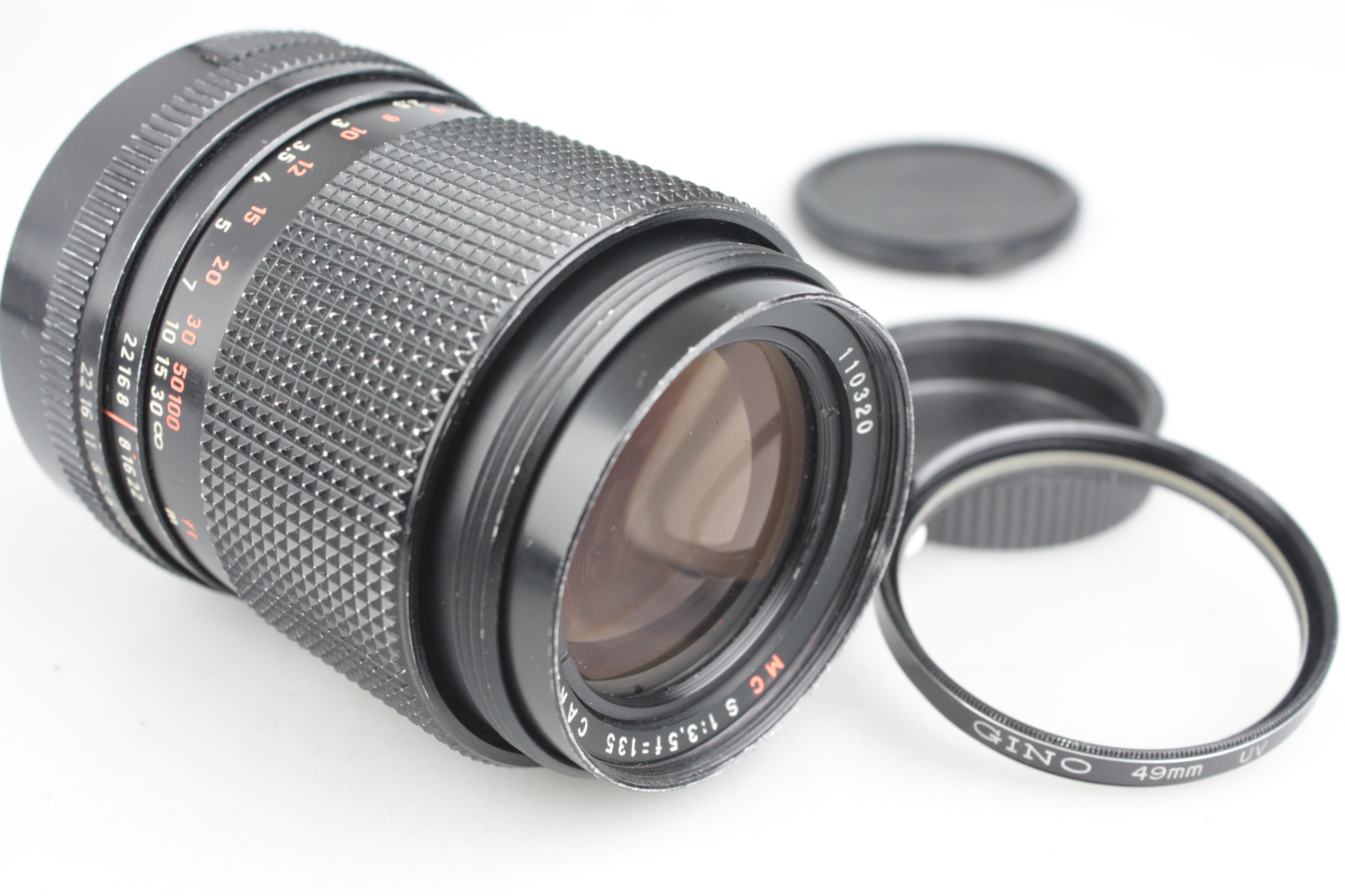 Carl Zeiss Sonnar S 135mm f/3.5 MC Lens, Filter & Caps - M42 / 42mm Mount