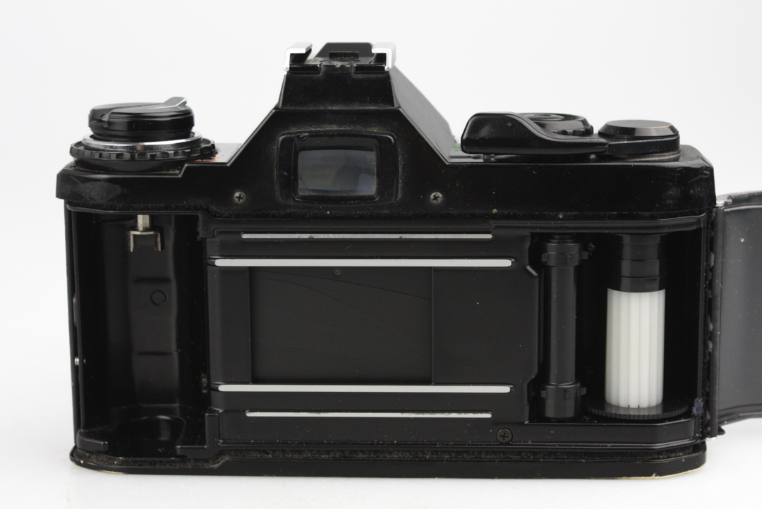 Pentax MV 35mm SLR Film Camera, with Tamron 28mm f2.8 Prime Lens - Pentax PK Mount - Image 4