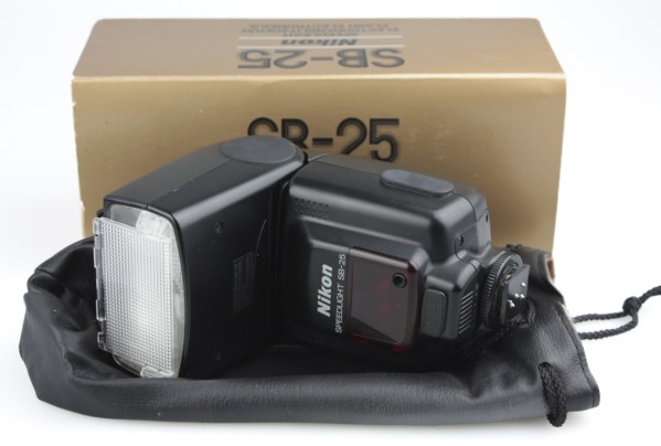 Nikon SB-25 Speedlight Flash Unit for Nikon SLR cameras - Boxed!!!
