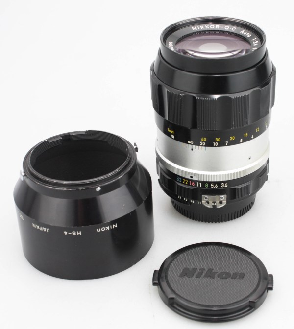 Nikkor-Q.C Auto 135mm f/3.5 Lens & Caps in Nikon F Pre-AI Mount + HS-4 Hood