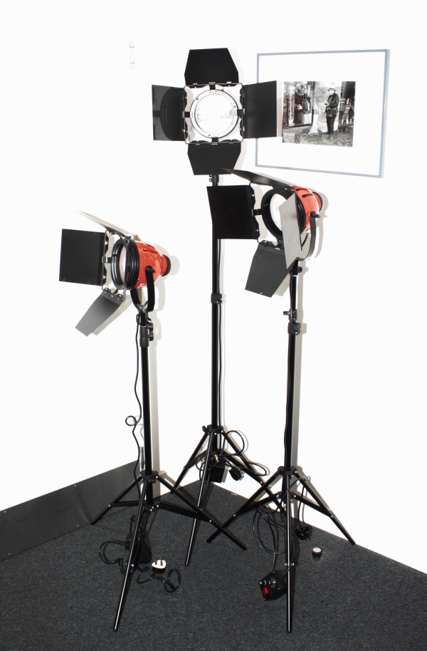 Redhead 800W Photo Studio Continuous Halogen Lighting Kit and stands