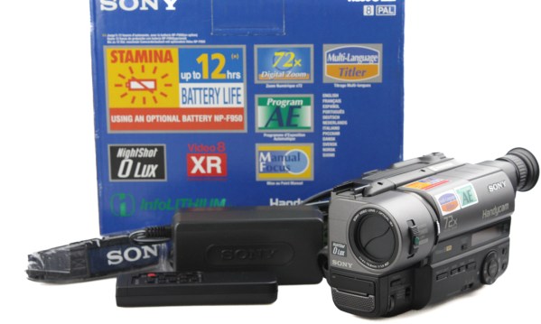 Sony CCD-TR511E Video8 XR Tape Camcorder Video Movie Camera Handycam - Boxed!!