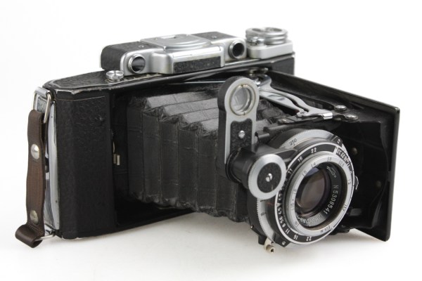 Moskva - 2 Coupled Rangefinder Camera 120 Film 6x9 w/ Industar 23 110mm f4.5 - KMZ