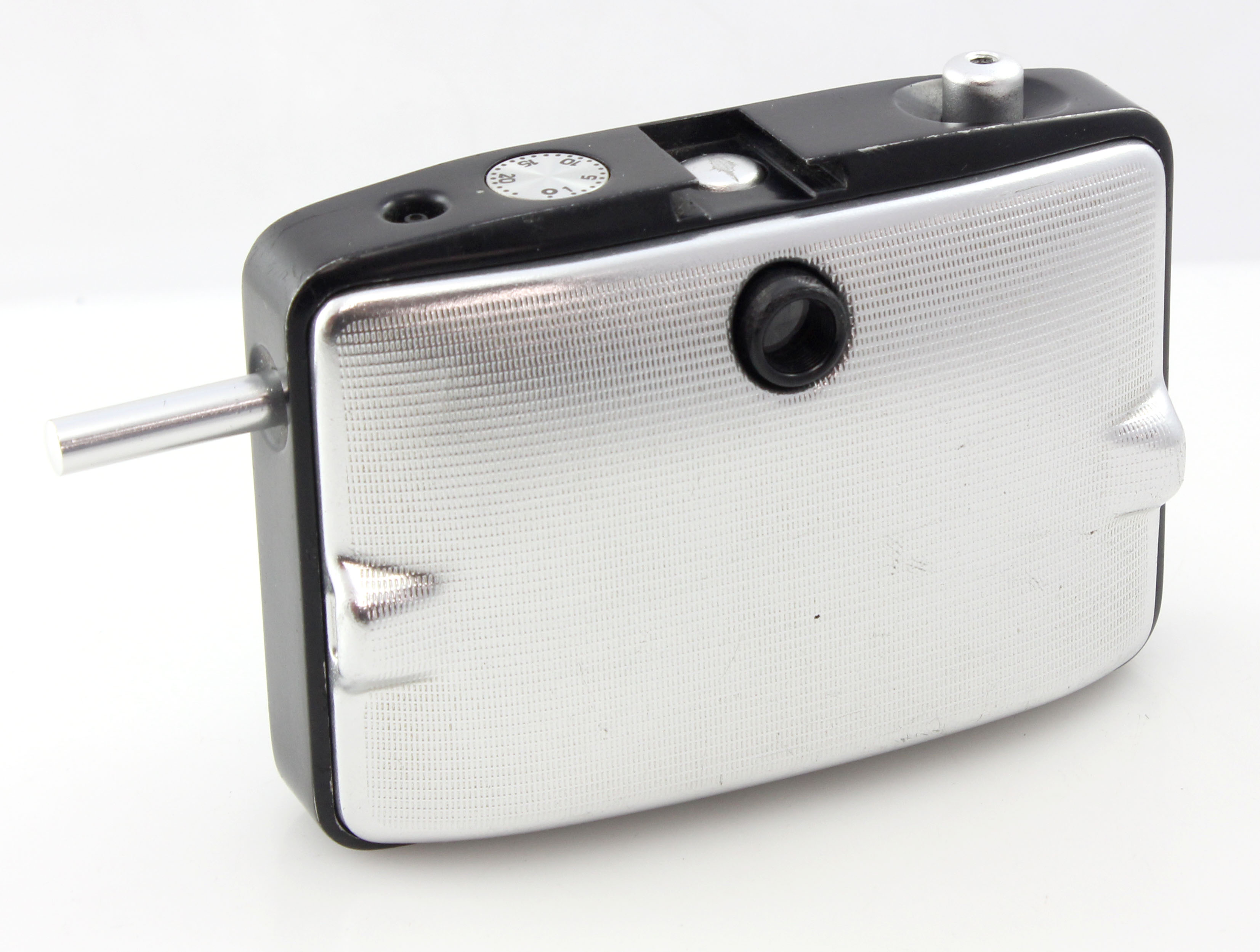 Pentacon Penti I Half Frame Compact Camera 30mm f3.5 lens W/ Rapid E cassette - Image 3