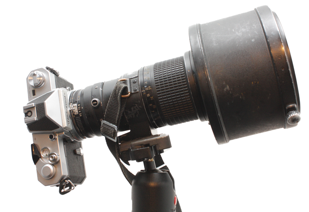 Nikon Nikkor IF ED 300mm f2.8 telephoto prime lens Lens For Nikon AI / AIS SLR Cameras - Image 3