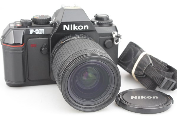 Nikon F-301 35mm film SLR Camera Body +28-80mm Nikkor Lens