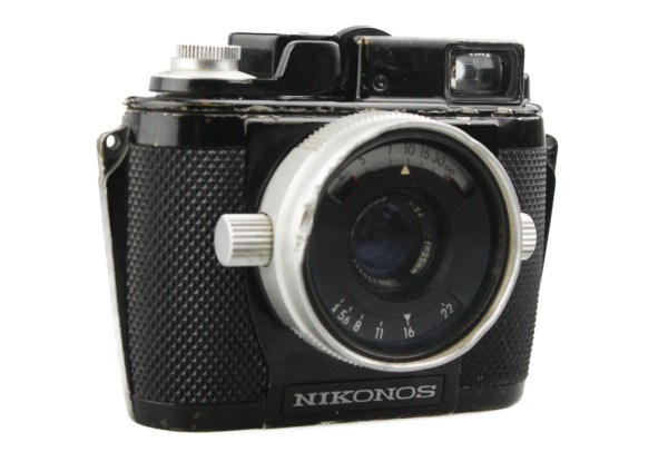 Nikon Nikonos 35mm Underwater Nikon SCUBA Camera with 35mm f/2.5 W Nikkor Lens