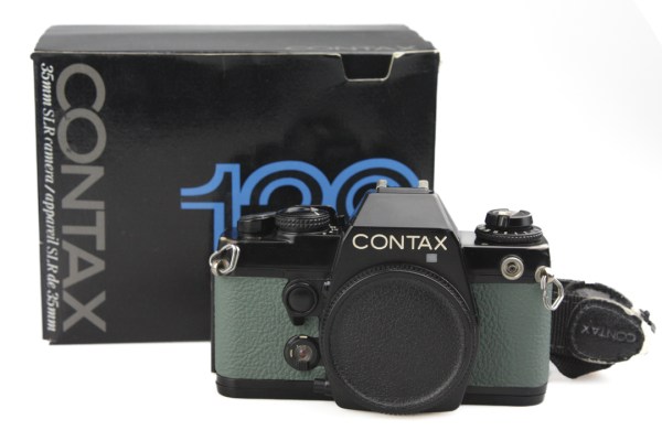 Contax 139 Quartz 35mm SLR Camera Body - C/Y Mount - reskinned - Boxed