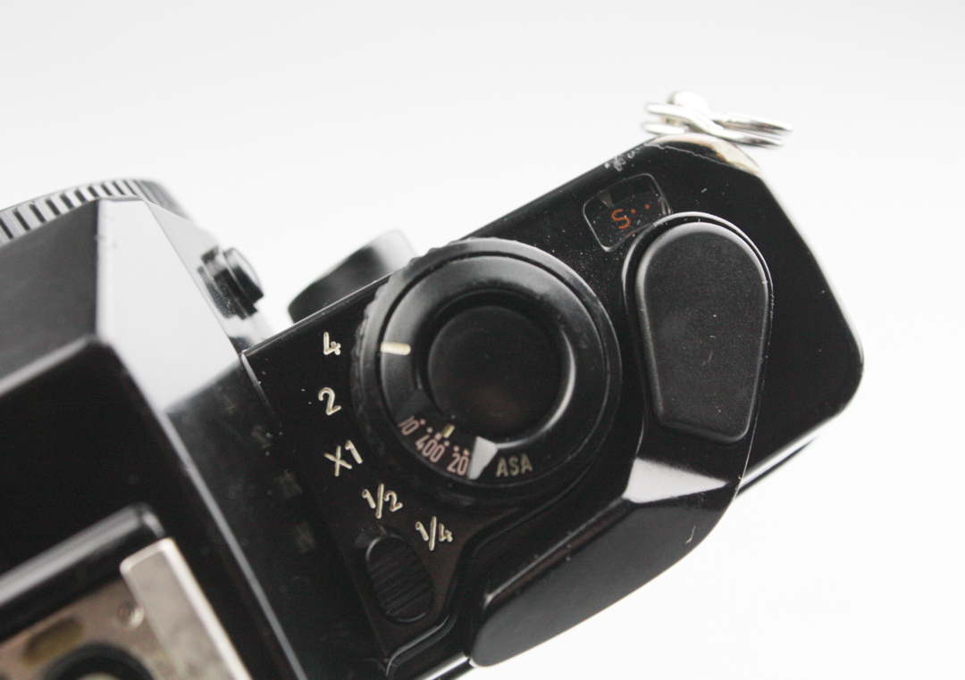 Contax 139 Quartz 35mm SLR Camera Body - C/Y Mount - reskinned - Boxed - Image 9