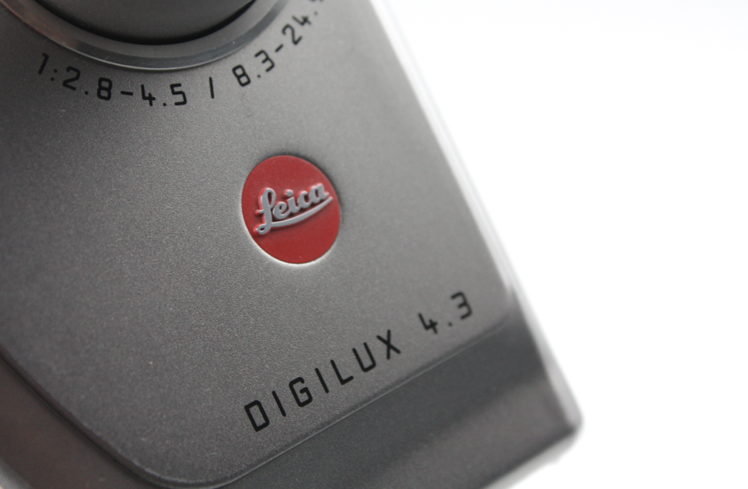 Leica Digilux 4.3 CCD Digital Camera, with Soft Leather Case & Smart Media Card - Great Condition - Boxed - Image 5