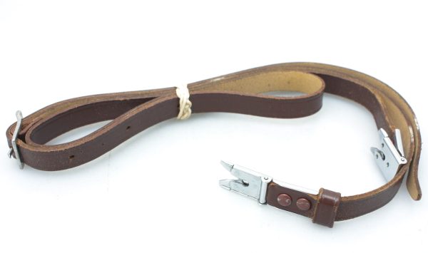 Rollei Leather Strap, for Rolleiflex, or Rolleicord, with Scissor Connectors - Excellent