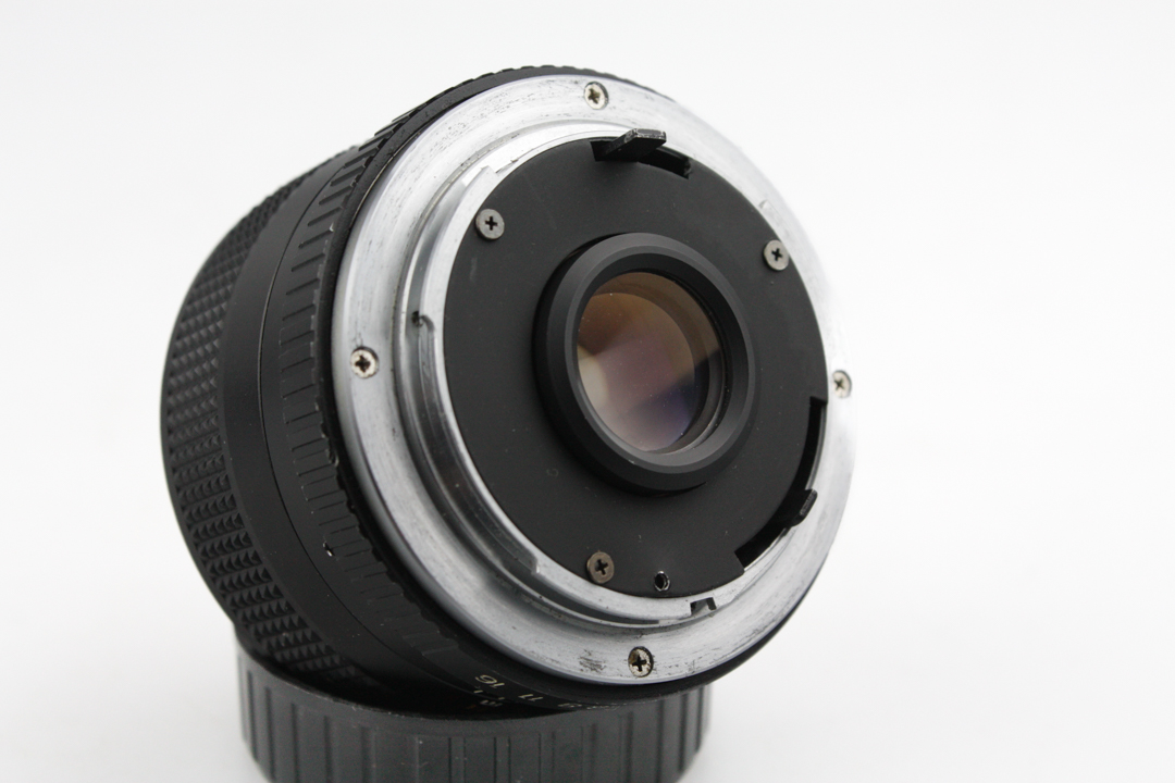 Yashica ML 35mm f2.8 Wideangle lens - Yashica / CONTAX Mount - Image 2