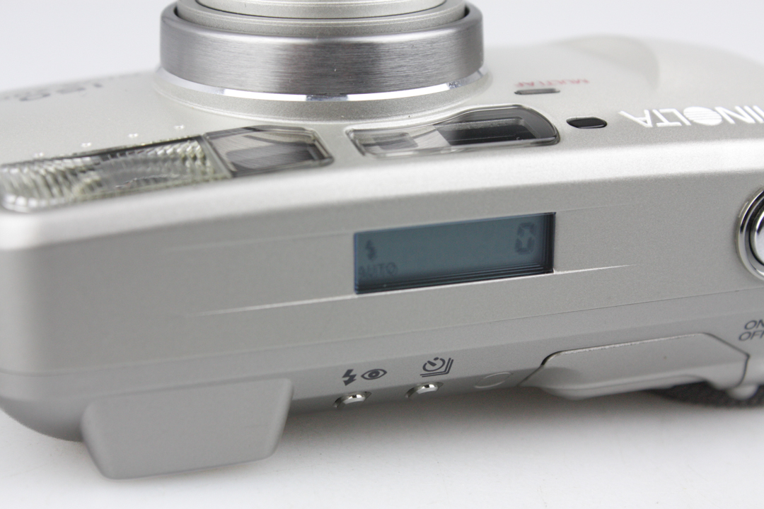 Minolta 150 Riva Zoom compact film camera, w/ 37.5-150mm zoom lens - Image 3