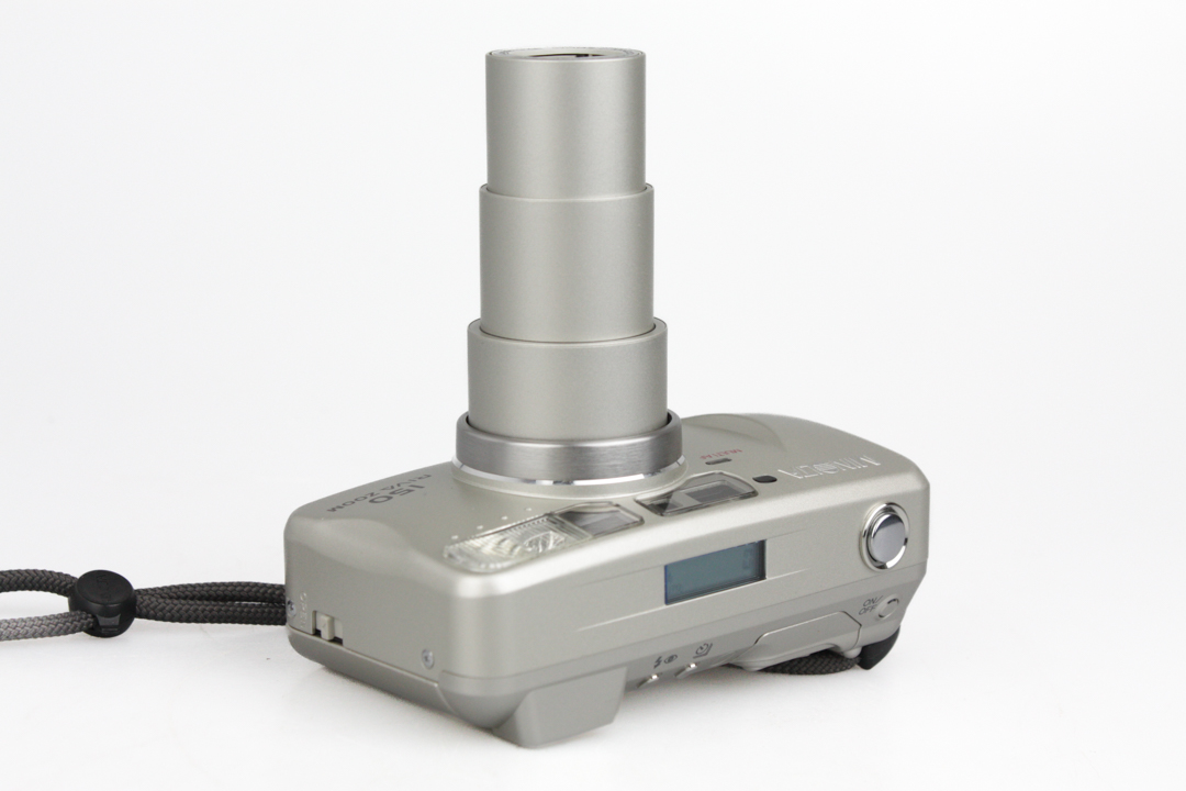 Minolta 150 Riva Zoom compact film camera, w/ 37.5-150mm zoom lens - Image 5