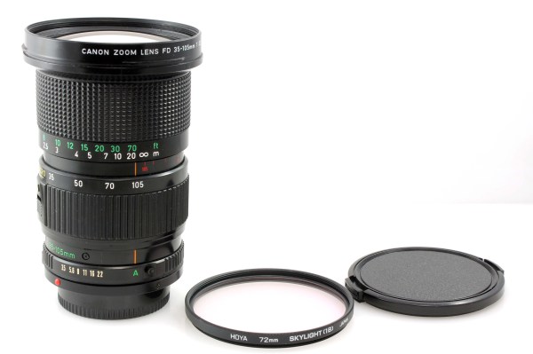 Canon FD 35-105mm f/3.5 Macro Zoom Lens - Canon FD Mount - w/  caps