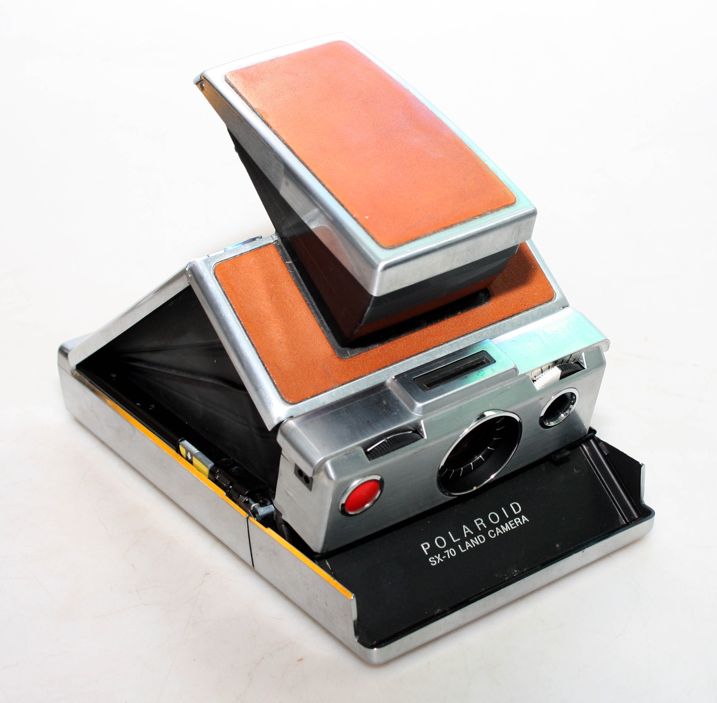 Polaroid SX-70 Land Camera Tan skin & Case - Working but needs attention - Image 3