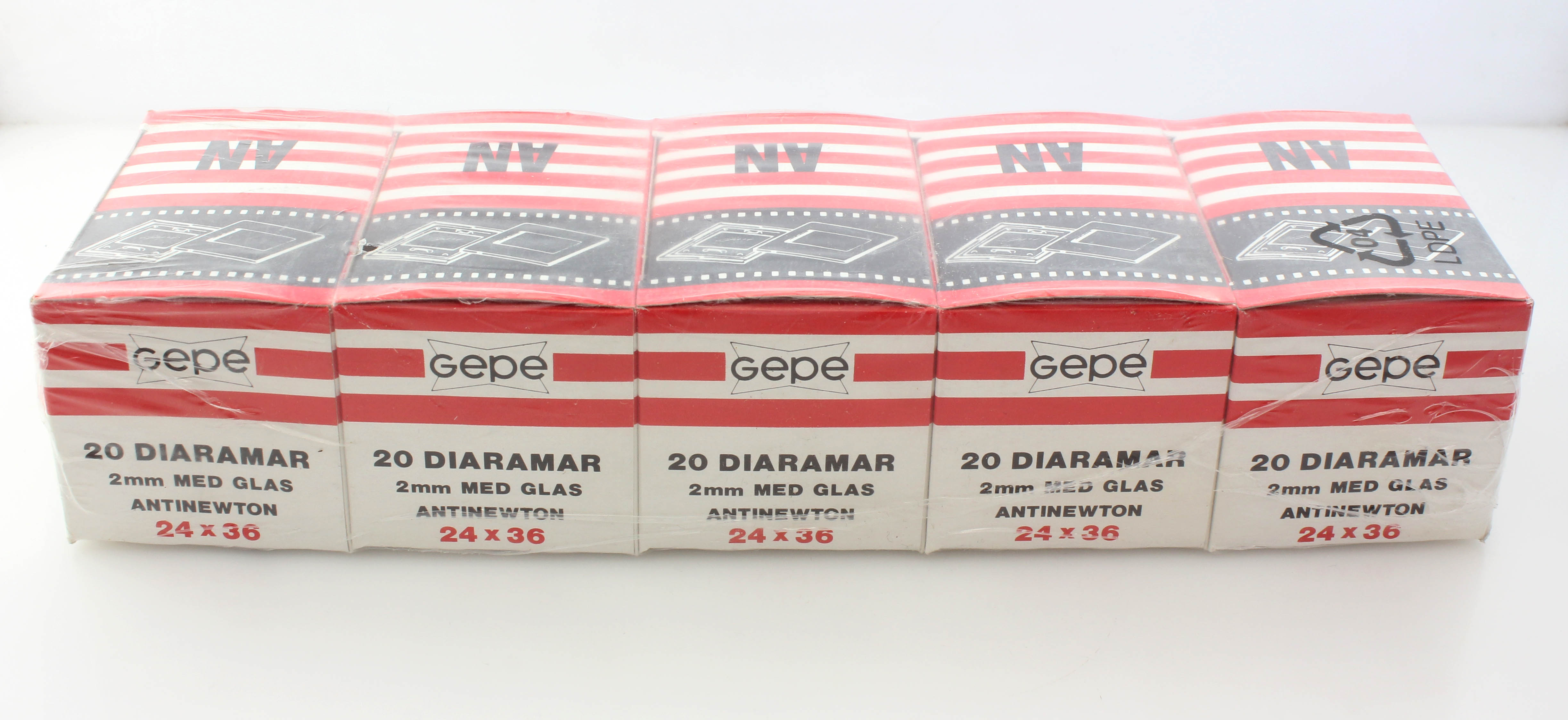 Gepe Anti Newton 5x 20 Slide Mounts w/ Glass 24x36mm Art. 6002