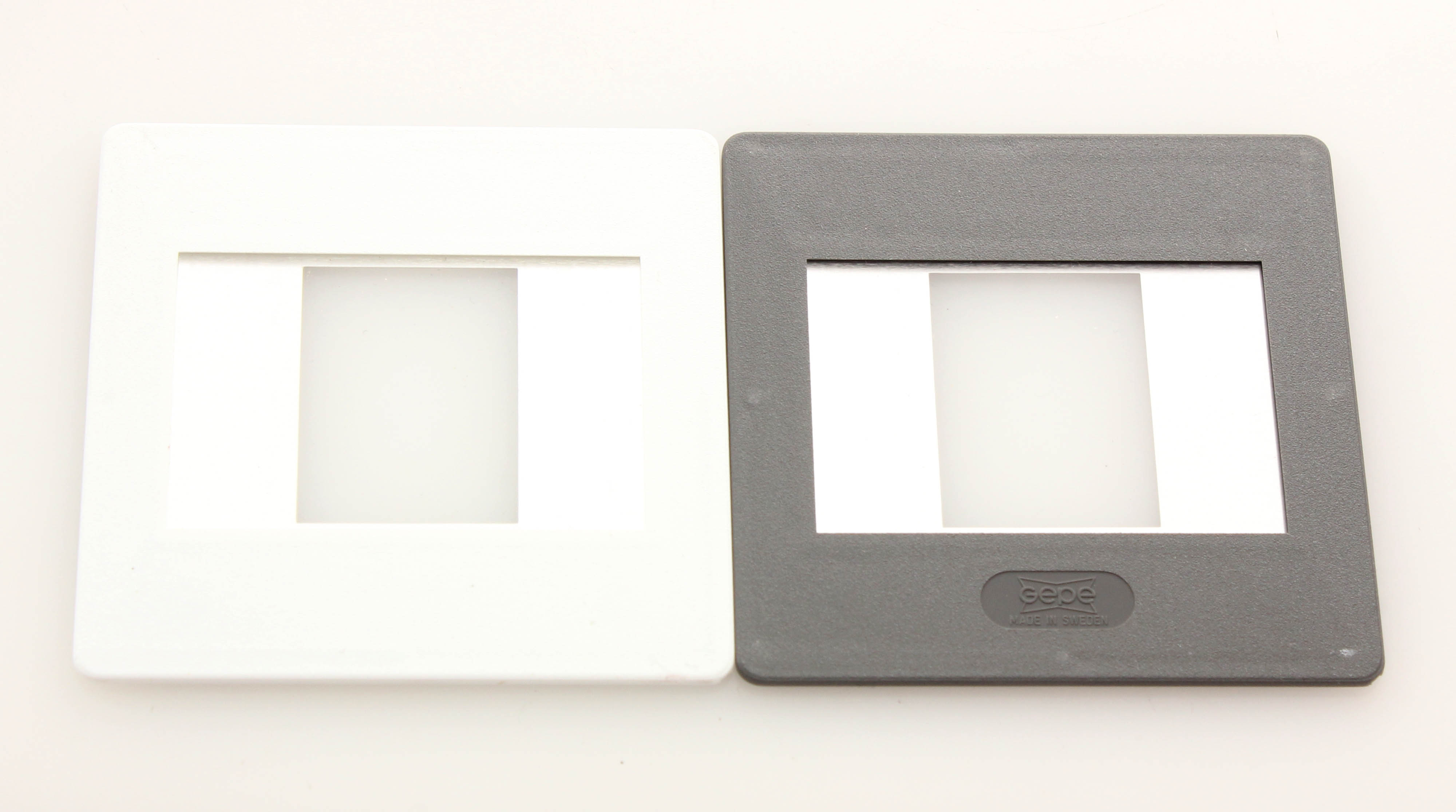 GePe 20 Slide Mounts AN Glass 18x24mm (2mm Thick) Art. 6101 - Image 2