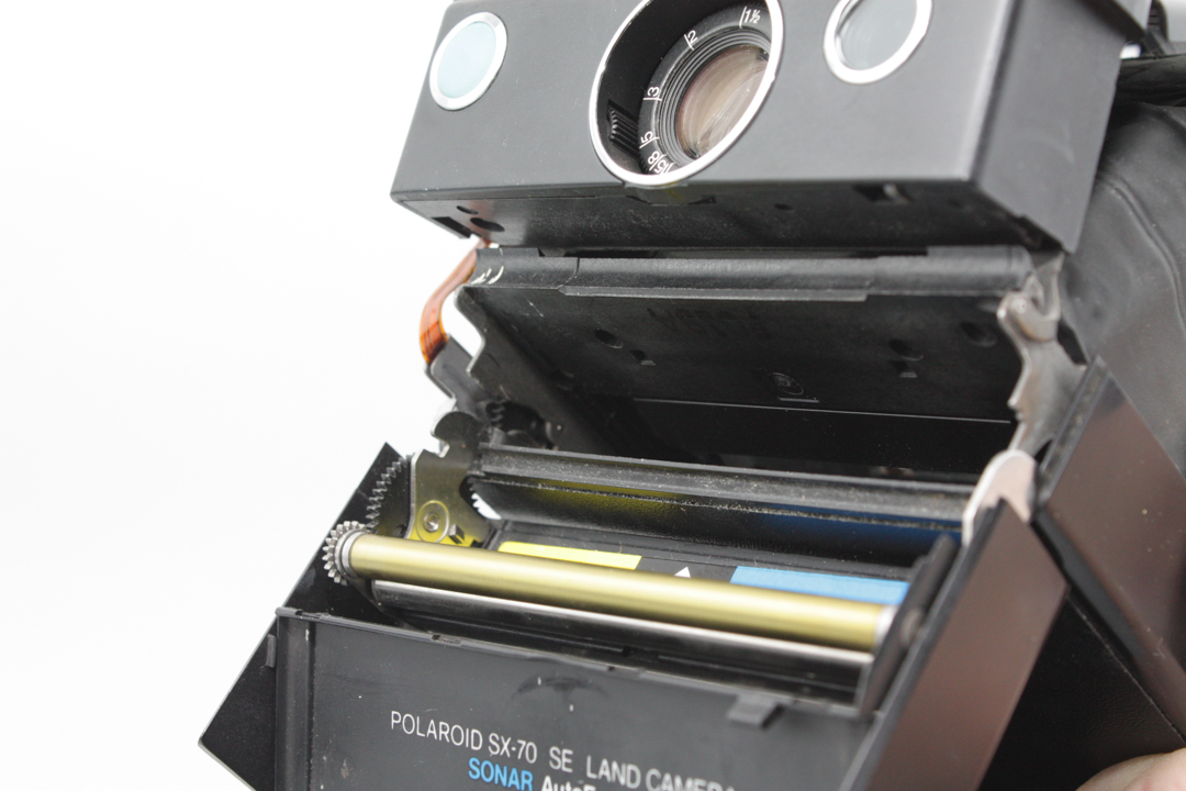 Polaroid SX70 SE Sonnar Autofocus Camera - Freshly Reskinned - Image 7