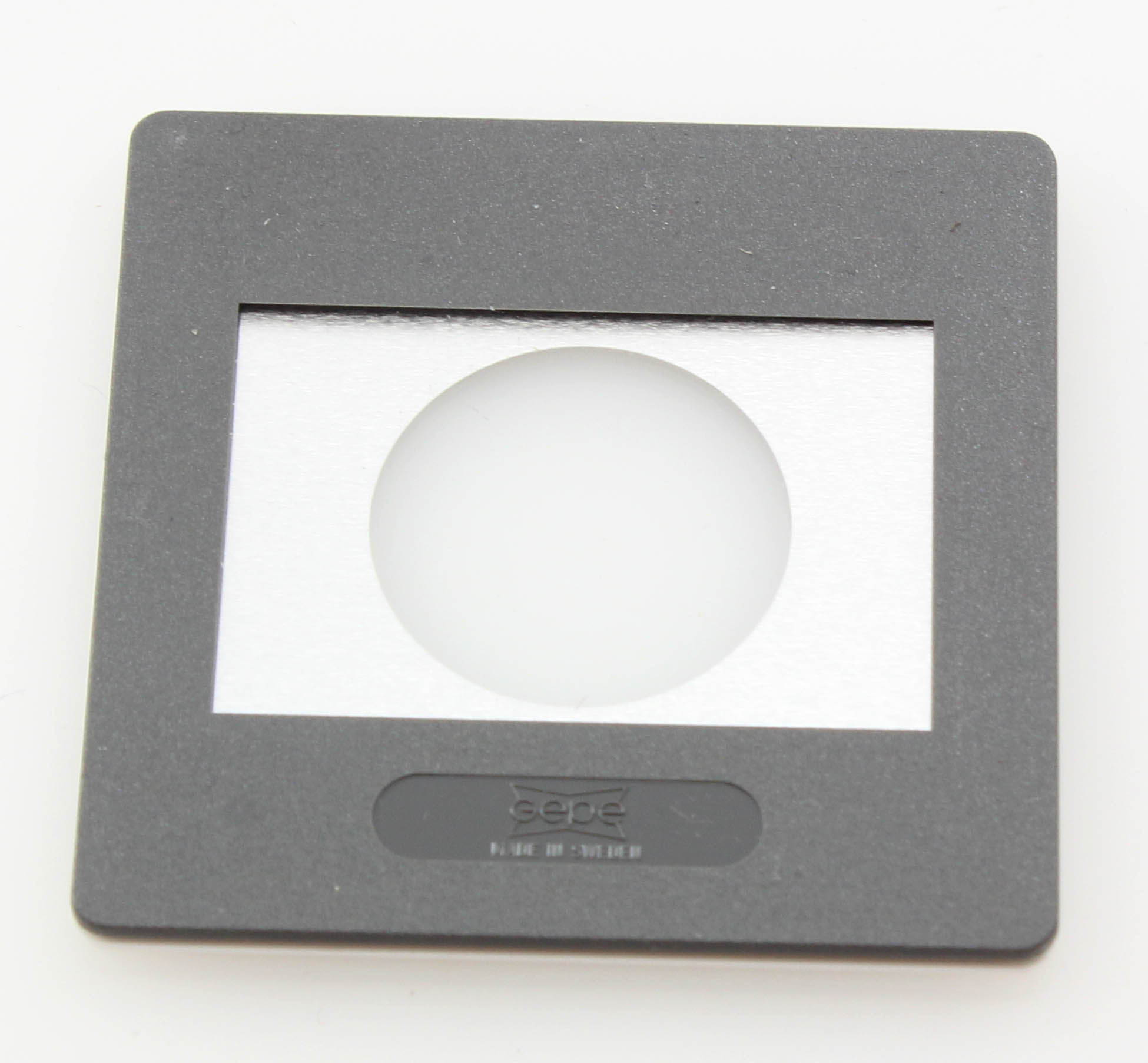 GePe 5x Multi Image Masks Dia. 22mm Centre Circle Glass Slide Mount ( 2mm Thick ) Art. 6924 - Image 2