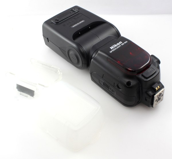Nikon SB-900 Speedlight Flash Unit, for Nikon DSLR Cameras
